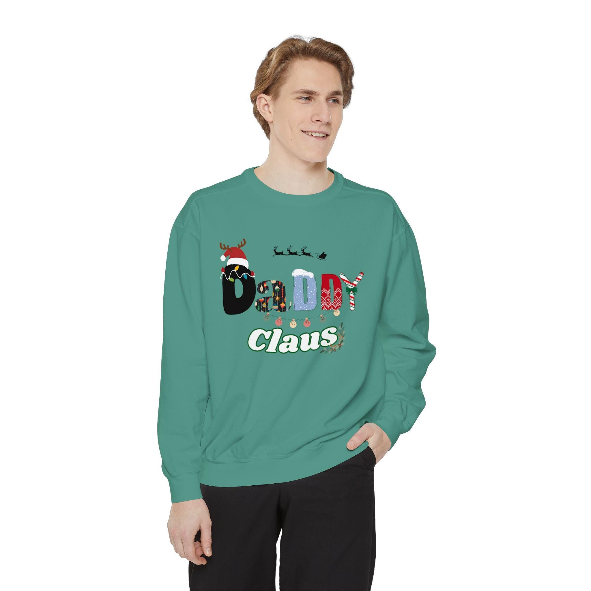 Daddy Claus Sweatshirt, Fun Holiday Apparel, Christmas Gift, Cozy Winter Wear, Family Celebration, Unisex Pullover Jumper