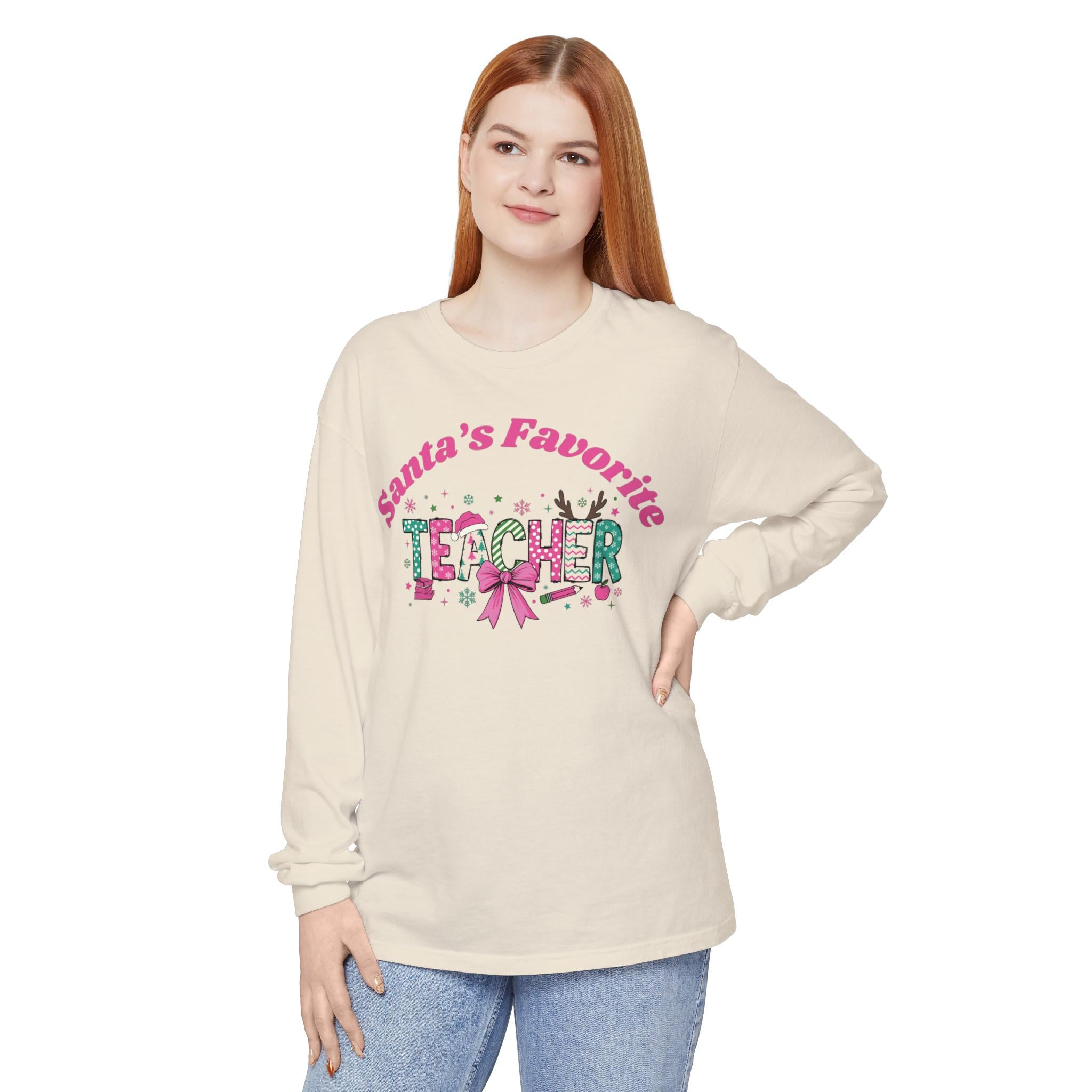 Santa&#39;s Favorite Teacher Long Sleeve T-Shirt, Christmas Gift, Unisex Holiday Apparel, Teacher Appreciation, Festive Fashion,Comfort Colors