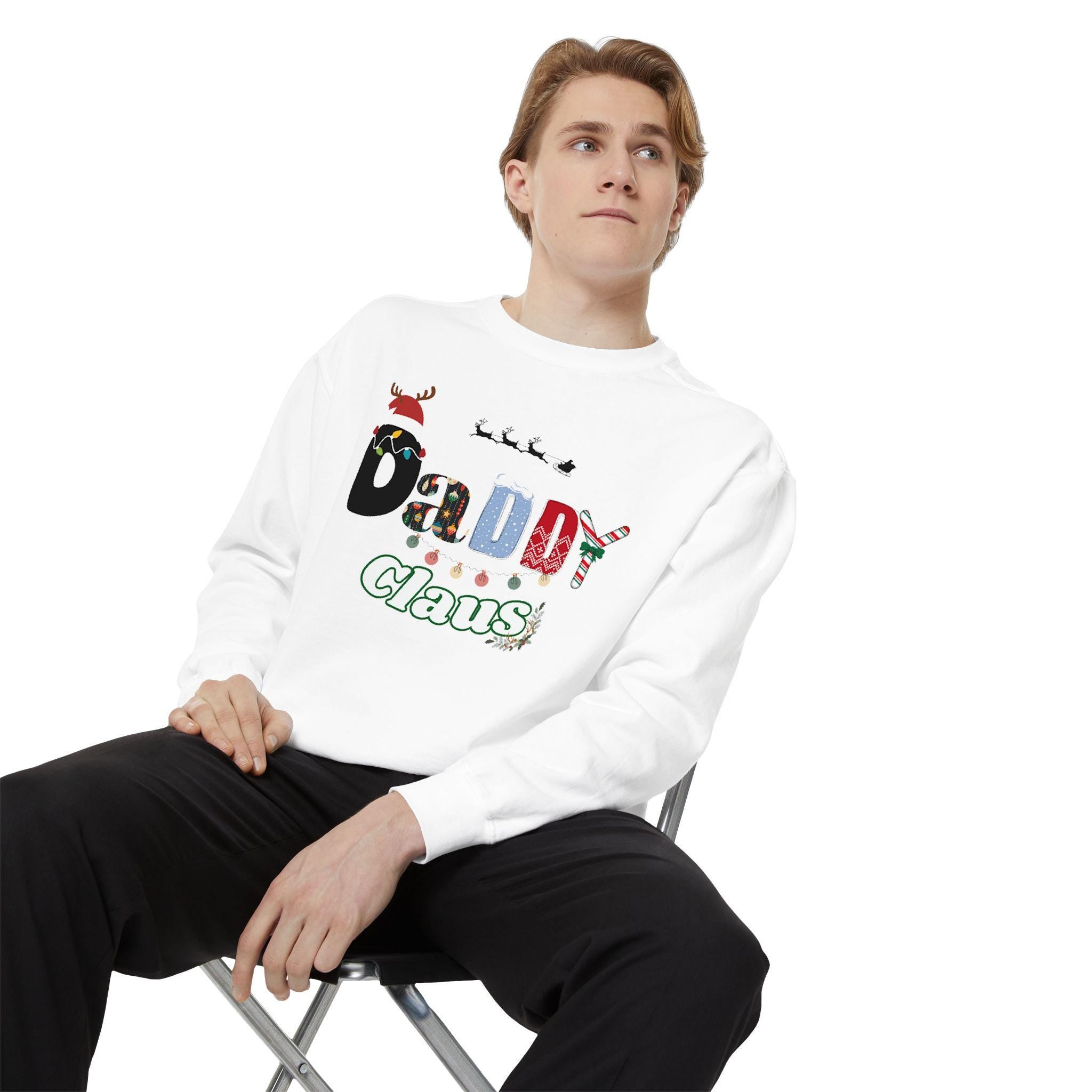 Daddy Claus Sweatshirt, Fun Holiday Apparel, Christmas Gift, Cozy Winter Wear, Family Celebration, Unisex Pullover Jumper