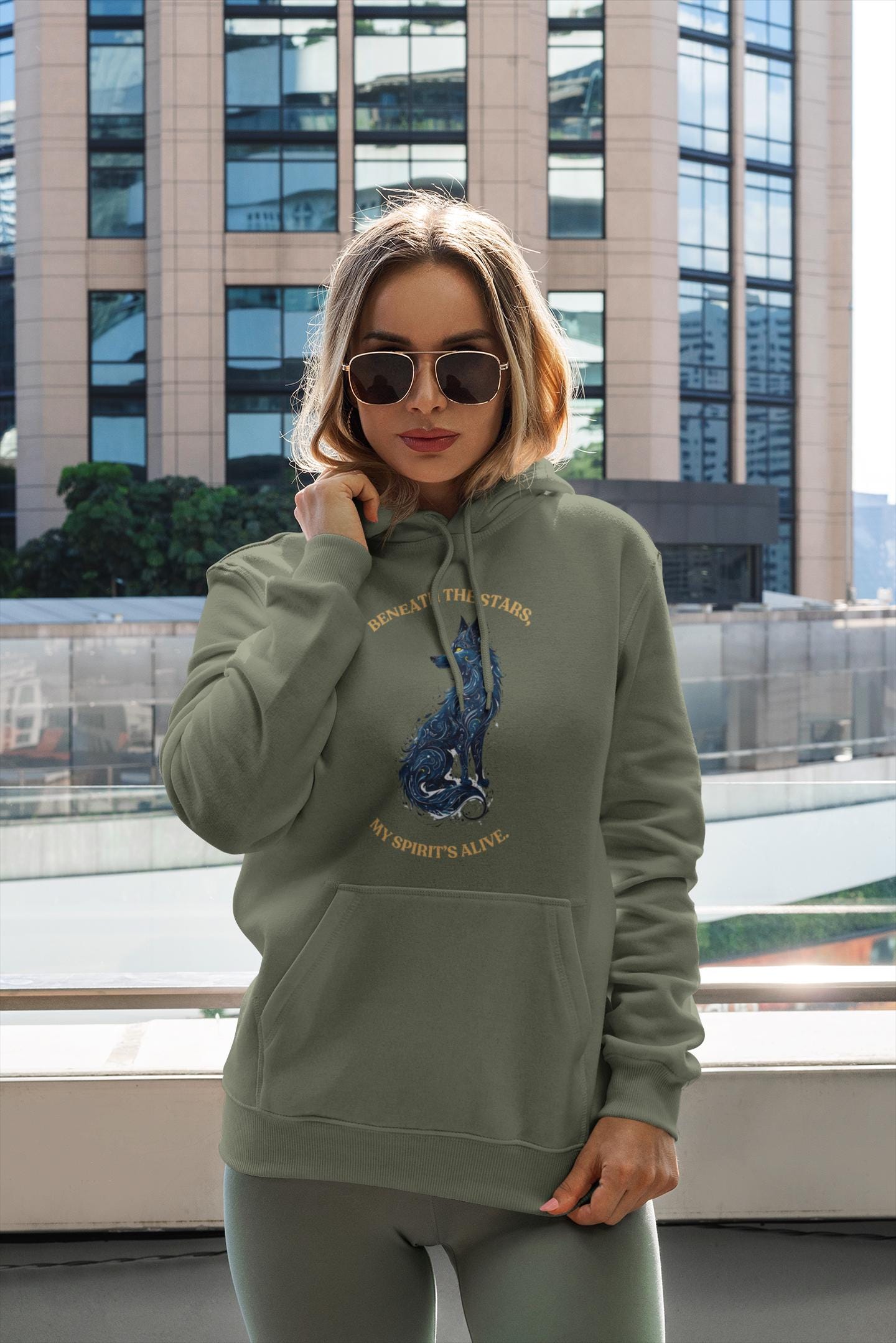 Howling Wolf Sweatshirt - Gift for Wolf Lover - Spirit Animal - Forestcore Aesthetic