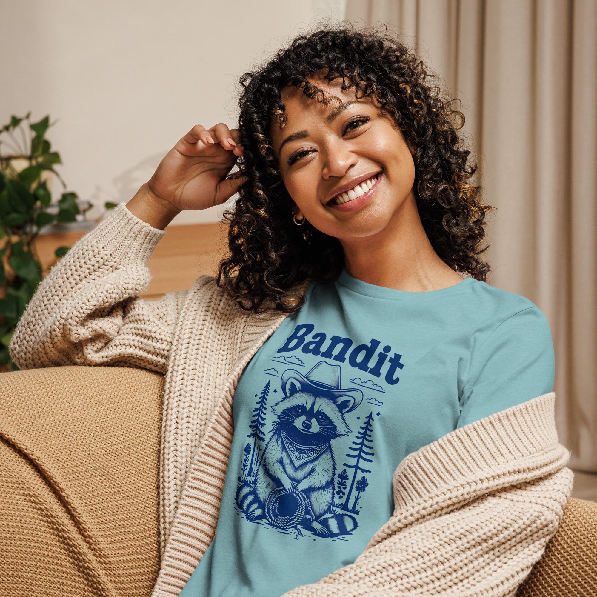 Funny Raccoon Shirt - Street Cat Tee - Robber Animal Shirts - Bandit Raccoon Tee Gifts