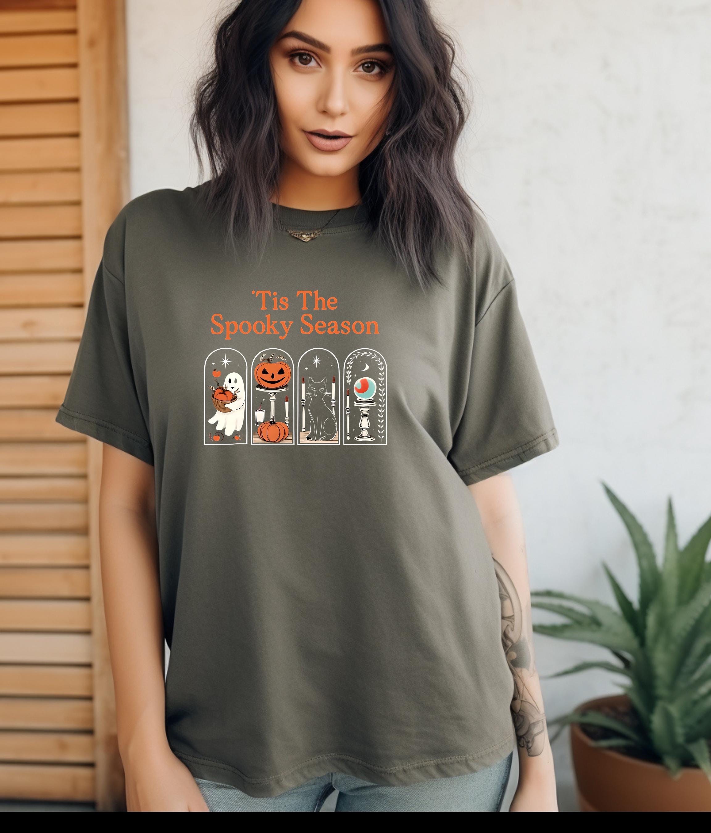 Halloween Tis the Spooky Season T-shirt, Halloween Pumpkin Tee, Fall Vibes Shirt, Cute Autumn Gift for Women