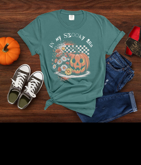Spooky Era T-shirt, Retro Halloween Tee, Vintage Graphic Shirt for Halloween Parties and Fall Gatherings
