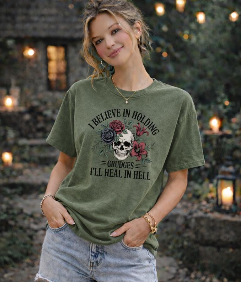 I Believe in Holding Grudges Shirt, Gothic Skull Floral Tee, Dark Humor T Shirt, Sarcastic Goth Aesthetic Top, Grunge Graphic Tee